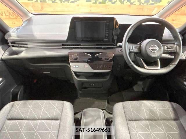 Nissan SERENA 2023-11 284272-1
