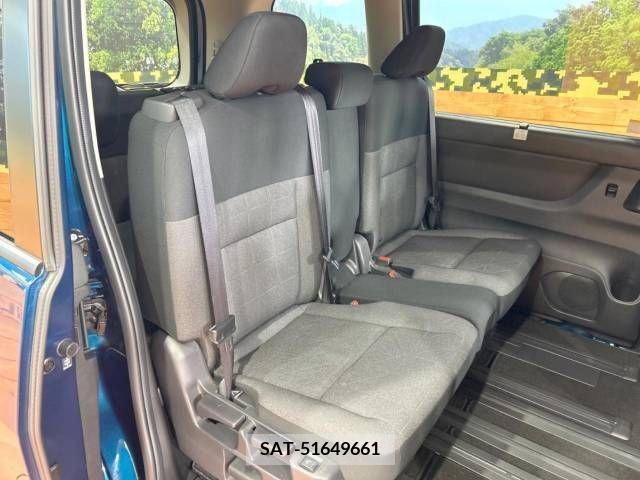 Nissan SERENA 2023-11 284272-10