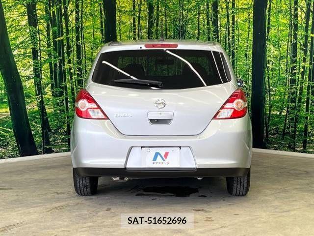 Nissan TIIDA 2012-01 385647-15
