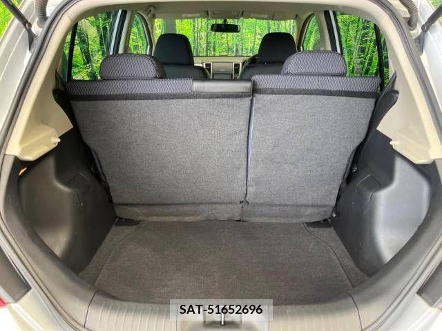 Nissan TIIDA 2012-01 385647-10