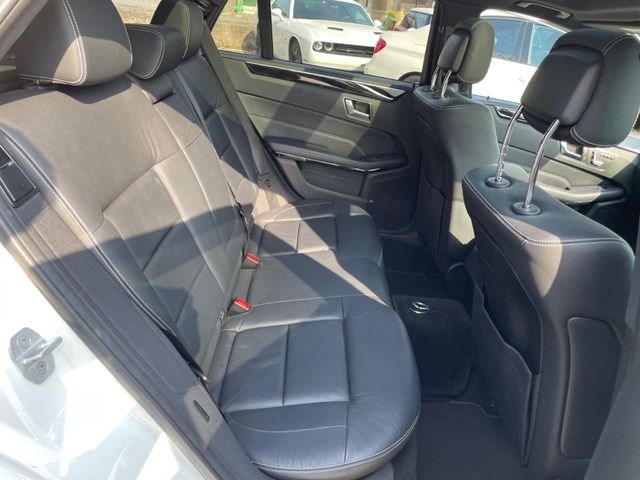 Mercedes Benz E-CLASS 2013-11 1834-22