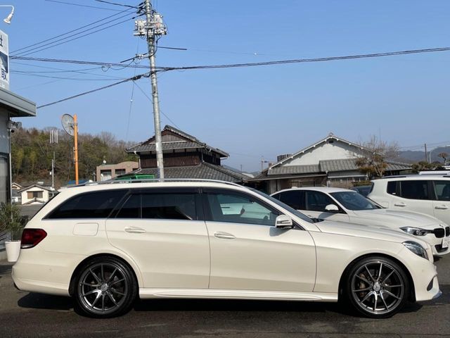 Mercedes Benz E-CLASS 2013-11 1834-4