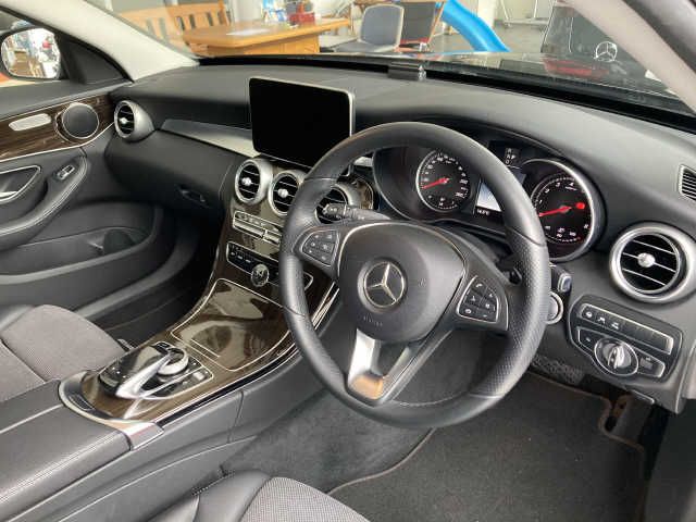 Mercedes Benz C-CLASS 2017-10 189638-1