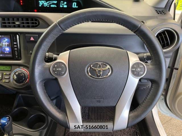 Toyota AQUA 2014-09 292049-11