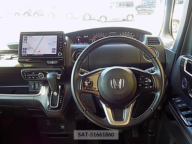 Honda N BOX CUSTOM 2017-12 215067-1