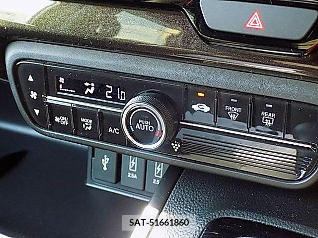 Honda N BOX CUSTOM 2017-12 215067-16