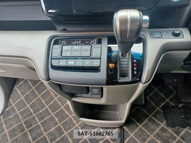 Honda STEP WGN 2018-07 330470-16
