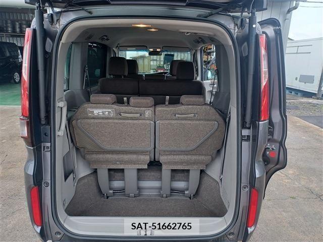 Honda STEP WGN 2018-07 330470-6