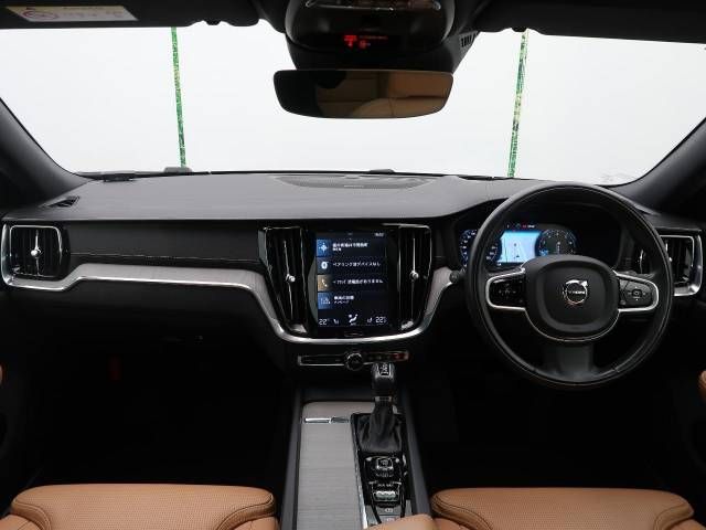 Volvo V60 2020-09 187017-1