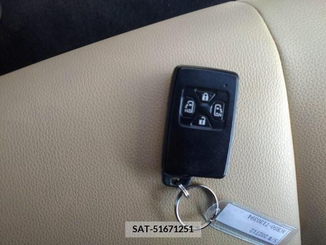 Toyota ESTIMA 2016-04 299232-17