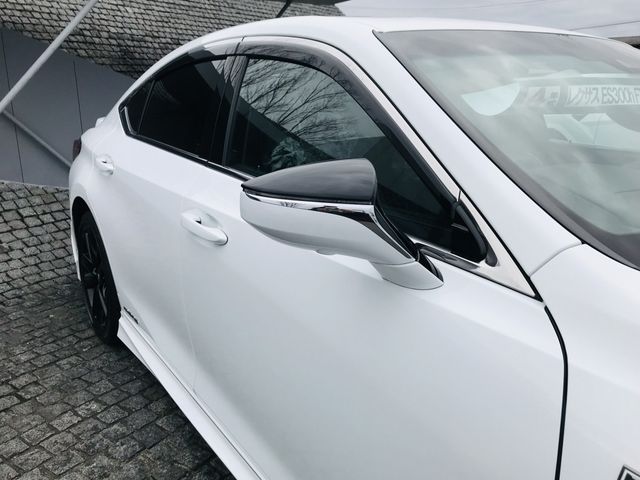 Lexus ES 2022-04 182302-4