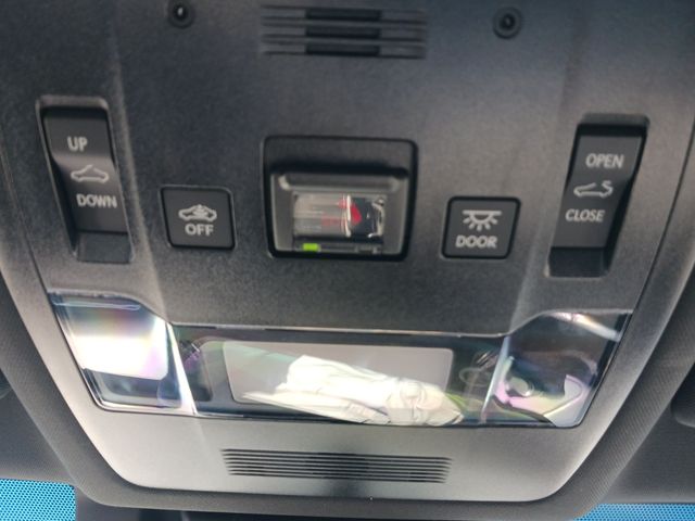 Lexus ES 2022-04 182302-23