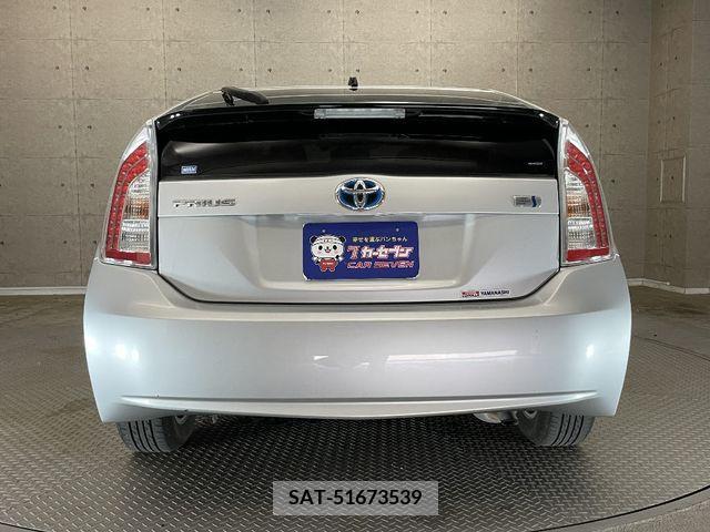 Toyota PRIUS 2015-04 282250-5