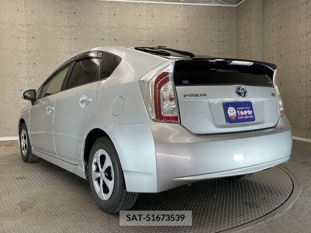 Toyota PRIUS 2015-04 282250-2