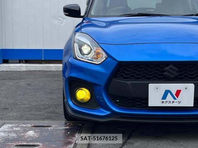 Suzuki SWIFT 2022-12 251528-12