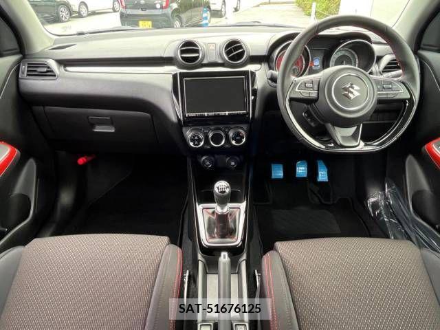 Suzuki SWIFT 2022-12 251528-1
