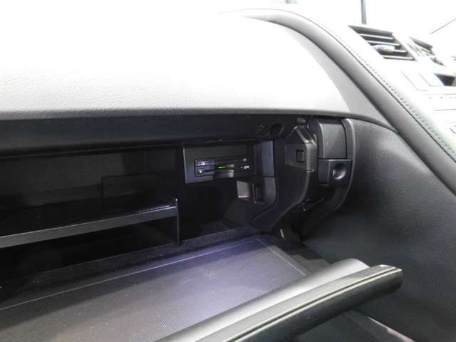 Lexus HS 2013-03 21615-13