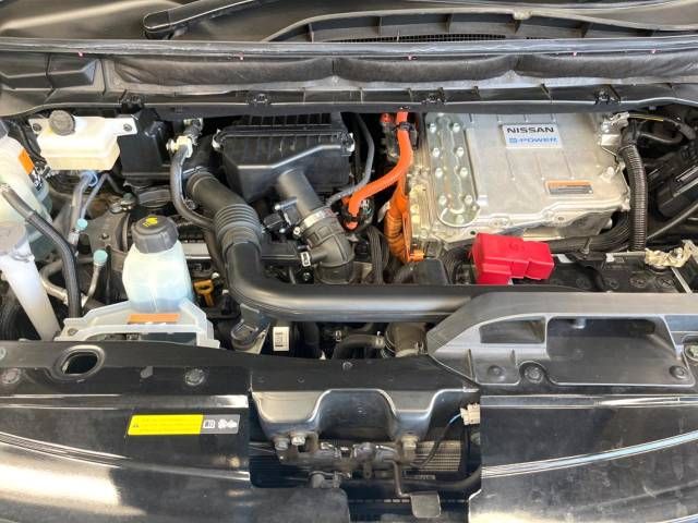 Nissan SERENA 2019-03 192187-18