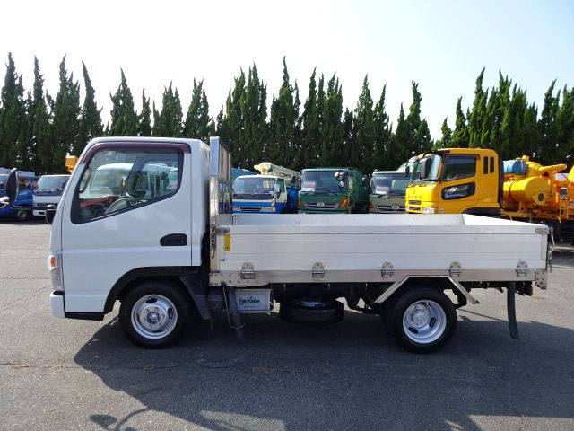 Mitsubishi CANTER GUTS 2010-11 189743-9