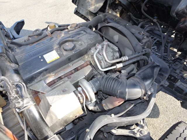 Mitsubishi CANTER GUTS 2010-11 189743-3