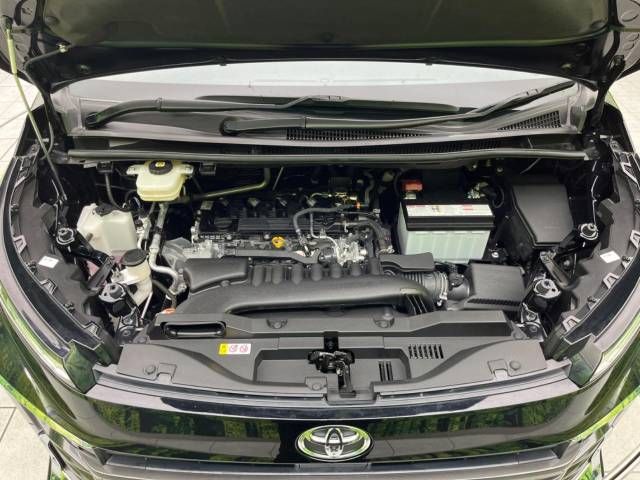 Toyota VOXY 2022-03 19942-19
