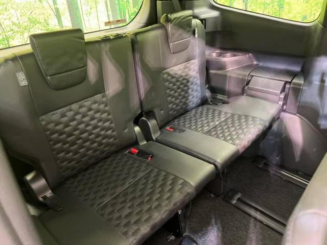 Toyota VOXY 2022-03 19942-10