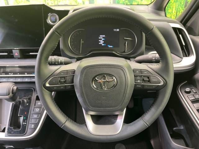 Toyota VOXY 2022-03 19942-12