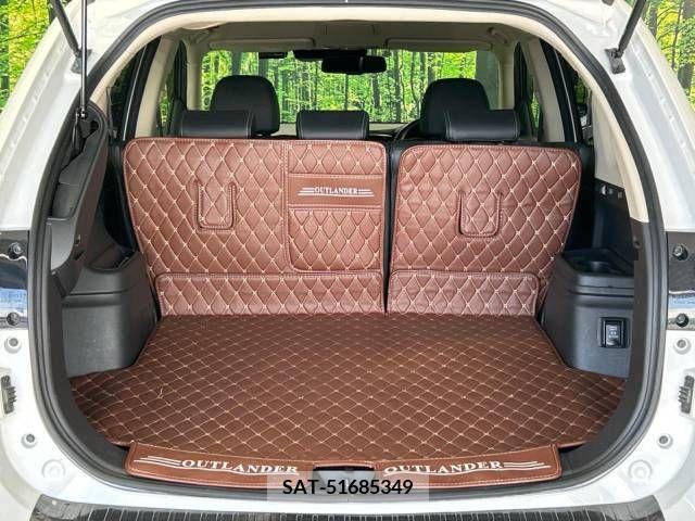 Mitsubishi OUTLANDER PHEV 2017-06 349425-12