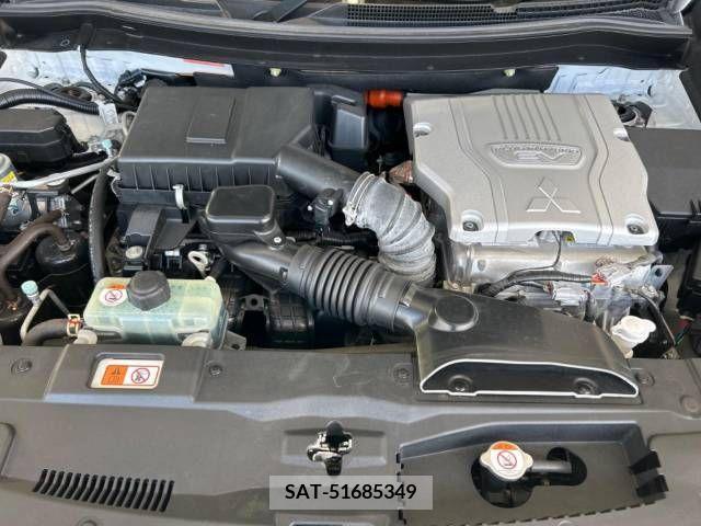 Mitsubishi OUTLANDER PHEV 2017-06 349425-18