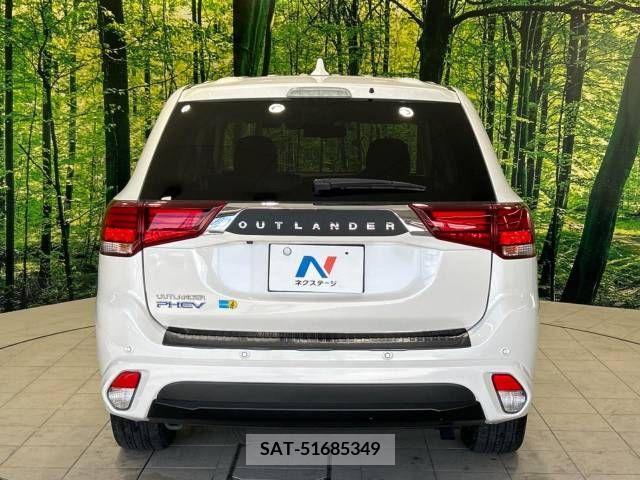 Mitsubishi OUTLANDER PHEV 2017-06 349425-17