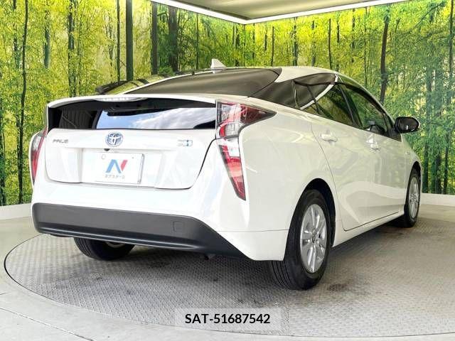 Toyota PRIUS 2016-03 244116-17