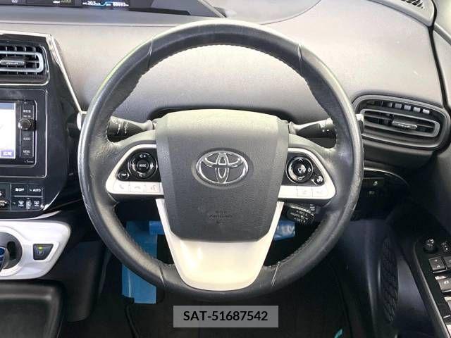 Toyota PRIUS 2016-03 244116-11