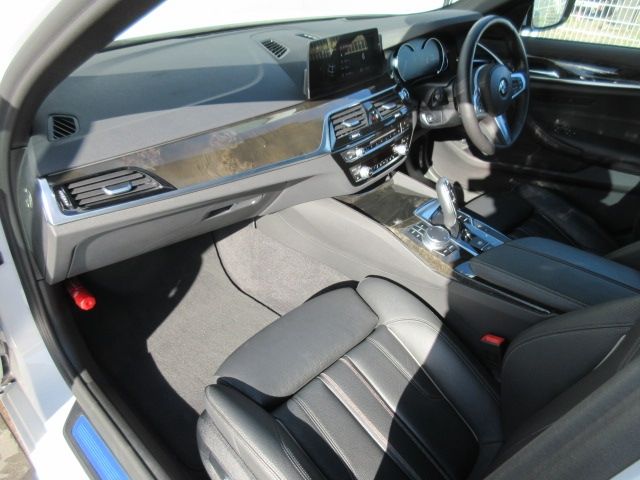 Bmw 5 SERIES 2018-07 25332-13