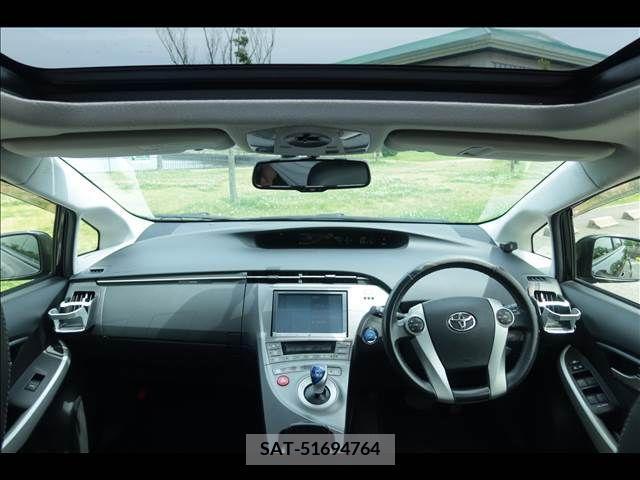 Toyota PRIUS 2012-09 255972-8