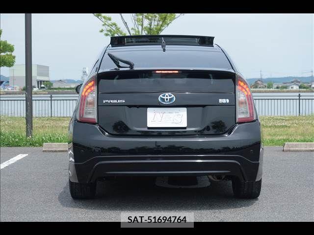 Toyota PRIUS 2012-09 255972-3