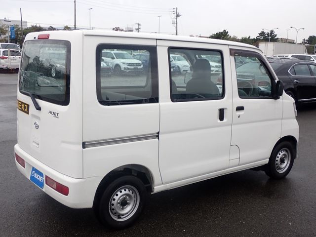 Daihatsu HIJET CARGO 2017-10 180457-7