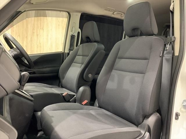 Nissan SERENA 2017-02 193888-22