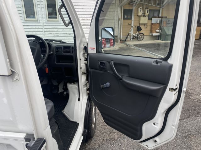 Suzuki CARRY TRUCK 2005-09 182353-6