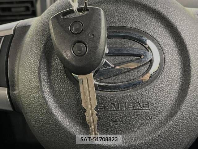 Daihatsu WAKE 2016-08 371069-7