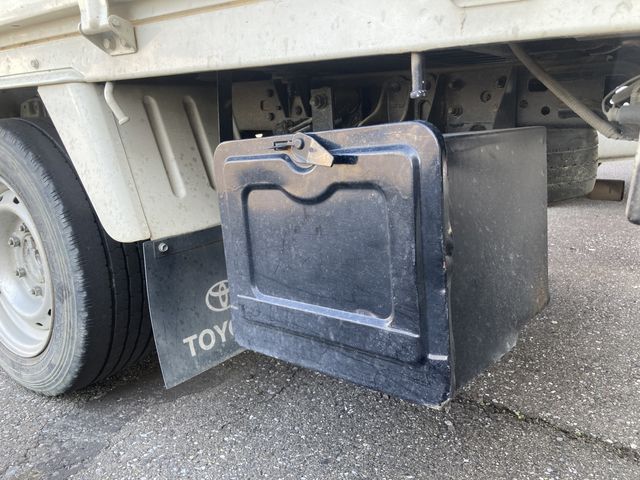 Toyota DYNA TRUCK 2010-10 194796-17