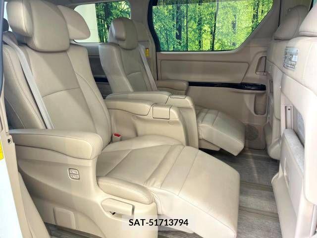 Toyota ALPHARD 2013-11 331346-9