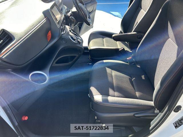 Toyota SIENTA 2018-06 285065-15