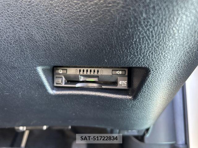 Toyota SIENTA 2018-06 285065-13