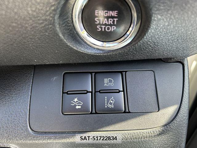 Toyota SIENTA 2018-06 285065-9