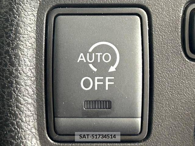 Nissan NOTE 2019-04 302431-7