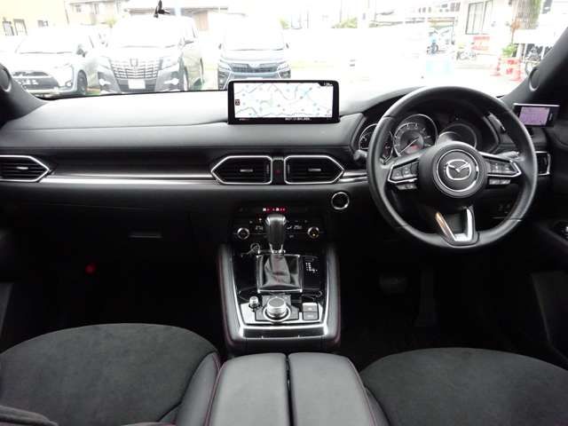 Mazda CX-8 2021-04 183071-1