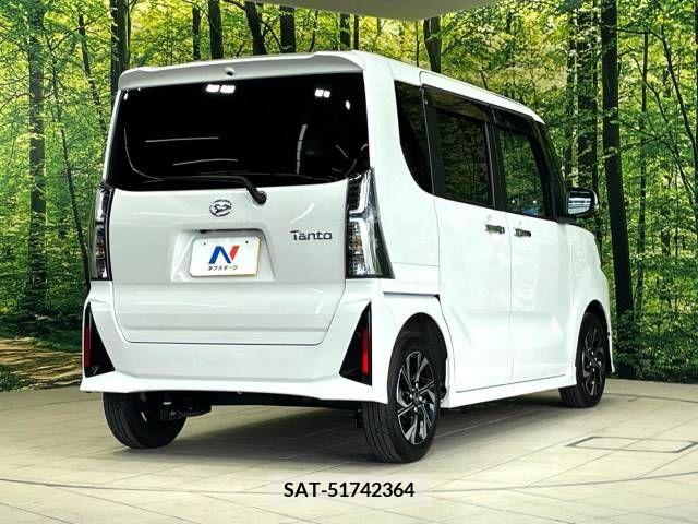 Daihatsu TANTO CUSTOM 2023-04 369382-17