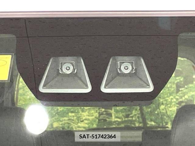 Daihatsu TANTO CUSTOM 2023-04 369382-4