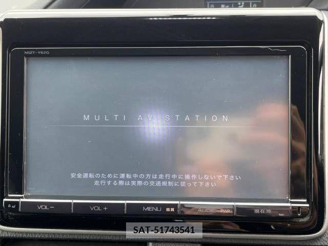 Toyota VOXY 2014-01 321392-2