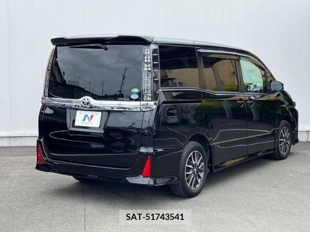 Toyota VOXY 2014-01 321392-18